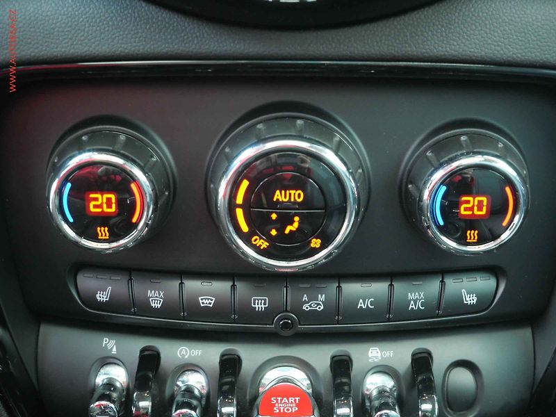 Mini Clubman (2021) 2.0d 4x4, S, AT, LED, navi - fotka 16 z 22
