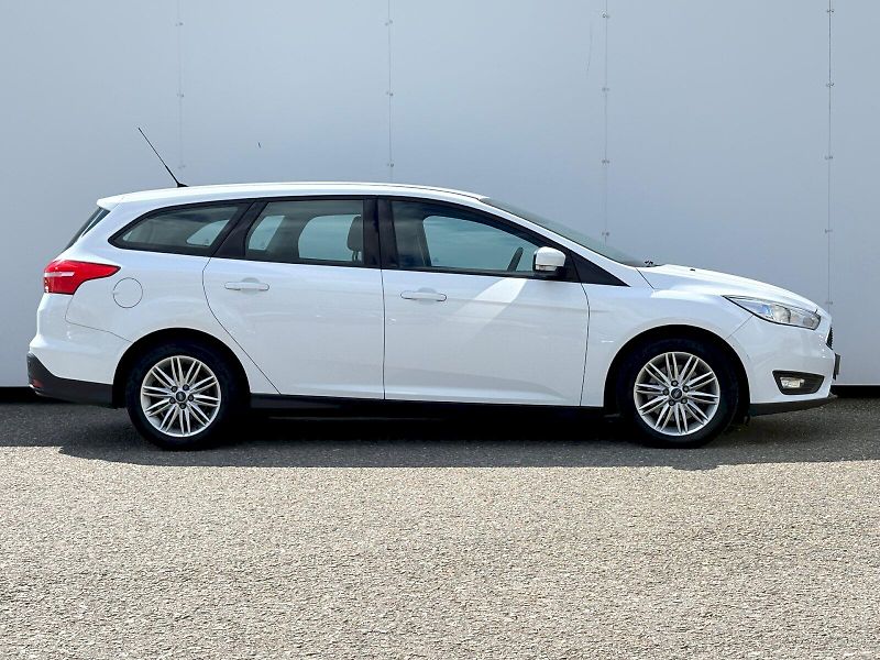 Ford Focus (2015) Combi 1.5 EcoBoost  / 110 kW / - fotka 11 z 22