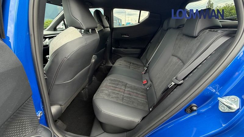 Toyota C-HR AT GR SPORT - fotka 14 z 21
