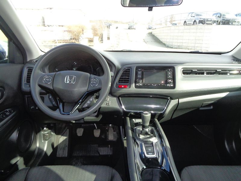 Honda HR-V (2018) 1,5 Comfort REZERVACE!!! - fotka 14 z 24