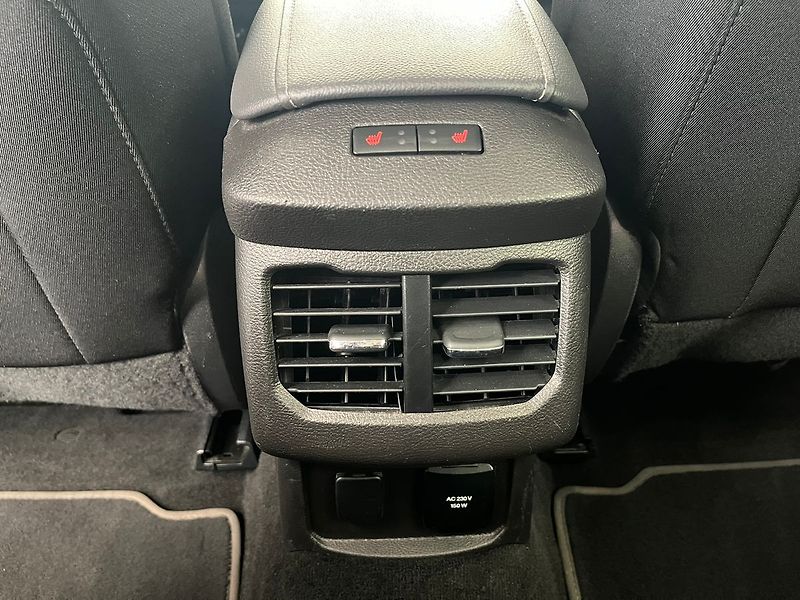Ford Mondeo 2.0 EB 140 kW Titanium servis - fotka 35 z 56