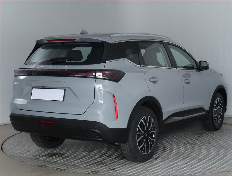 Chery Tiggo 7 (2026) 1.6 TGDI, LUXURY, Ad. tempomat - fotka 5 z 20