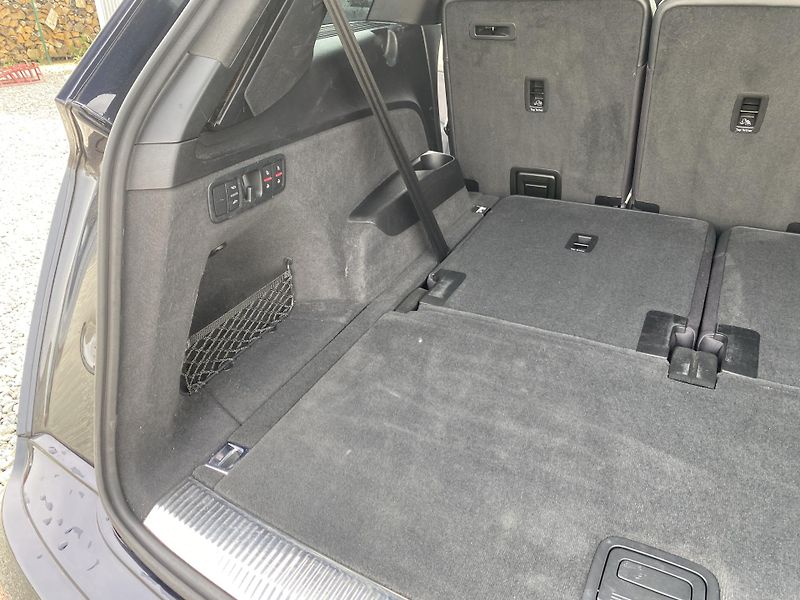 Audi Q7 3.0TDi 4x4 270PS S-LINE 7MÍST! - fotka 116 z 173