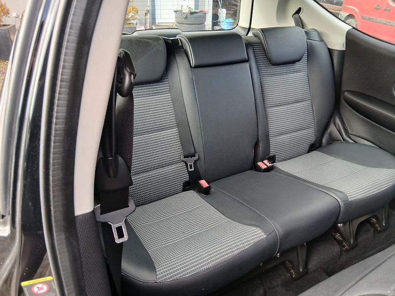 Mercedes-Benz Třídy A 1.7i, Avantgarde  - fotka 24 z 28