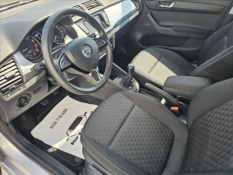 Škoda Fabia III 1,2TSi 66KW Drive - fotka 11 z 41