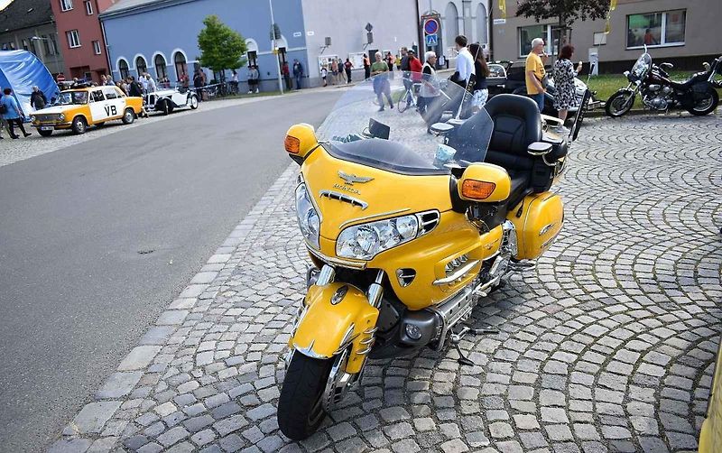 Nablýskaní veteráni projížděli v sobotu celým jihem Prostějovska. Konala se zde tradiční Veterán rallye. 17.6. 2023