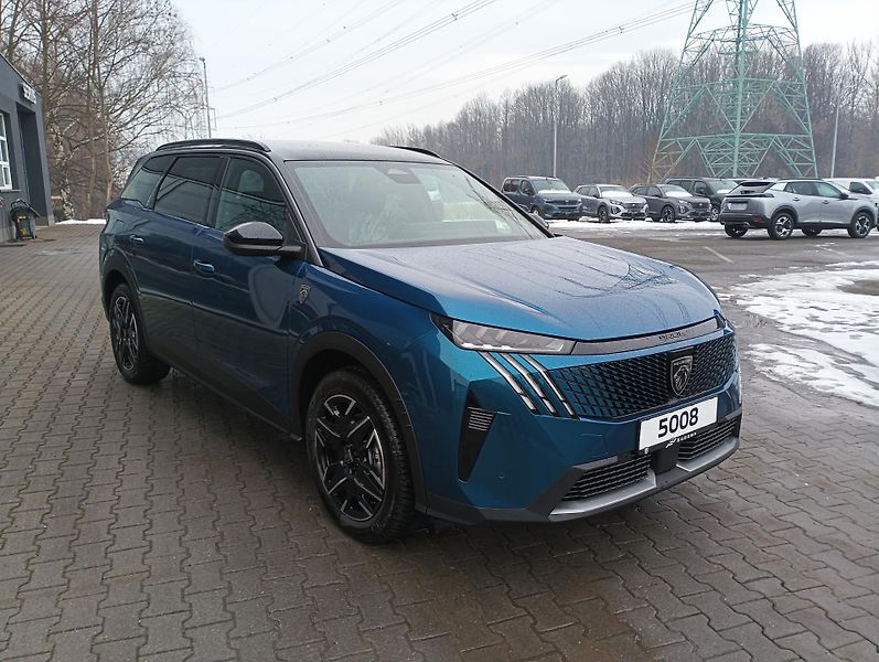 Peugeot 5008 (2026) GT Hybrid 145 e-DCS6 - fotka 1 z 19