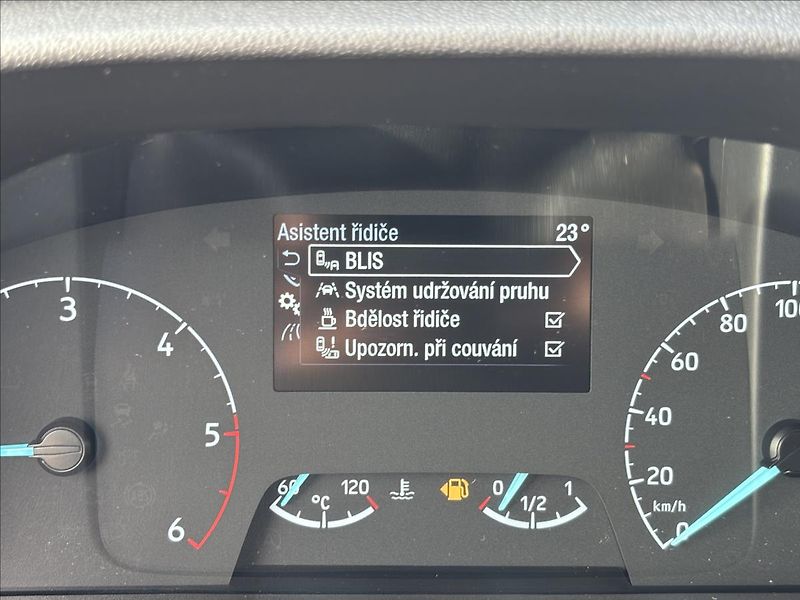 Ford Tourneo Custom 2,0 mHEV 136kW Titanium L2 - fotka 39 z 41