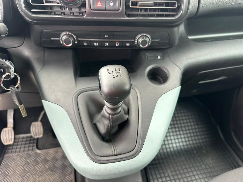Citroën Berlingo (2019) 1.2i, 81KW, TEMPOMAT - fotka 16 z 24
