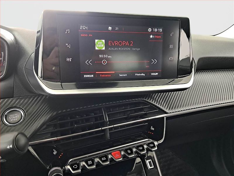 Peugeot 2008 (2023) Allure 1.2 PureTech - fotka 12 z 16