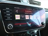 Škoda Superb 2,0 TDI SportLine Kamera ACC - náhled 15