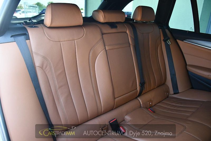 BMW Řada 5 530xD M-SPORT H&K HUD ACC PANO - fotka 14 z 51
