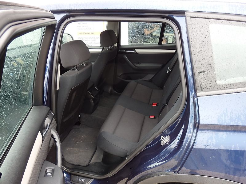 BMW X3 xDrive 20i NAVIGACE, 8x AIRBAG - fotka 7 z 16