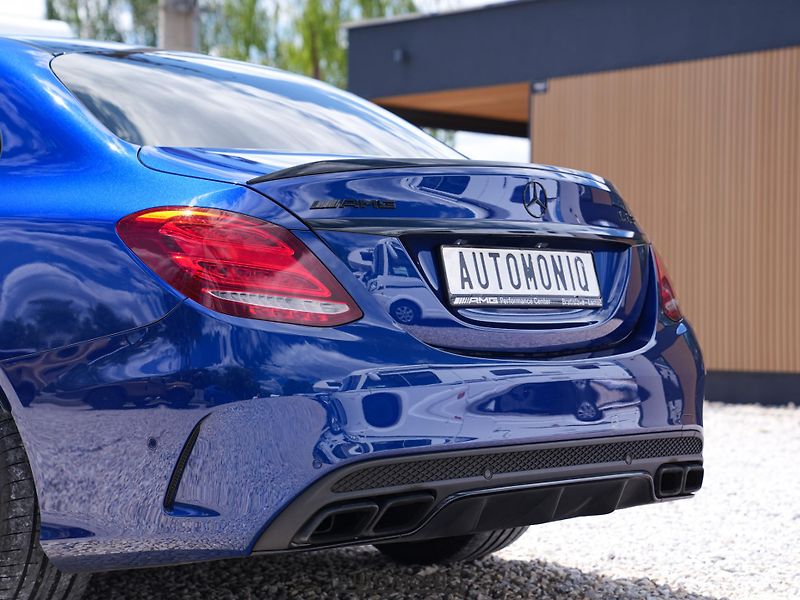 Mercedes-Benz Třídy C (2017) C 63 AMG Burmester, Head-Up - fotka 31 z 37