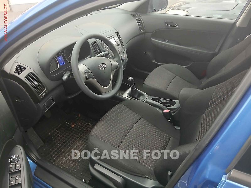 Hyundai i30 (2009) 1.4i - fotka 3 z 3