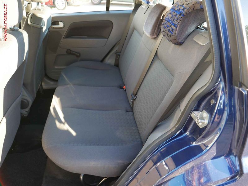 Ford Fusion (2003) 1.4 16V, AC, tažné - fotka 10 z 15