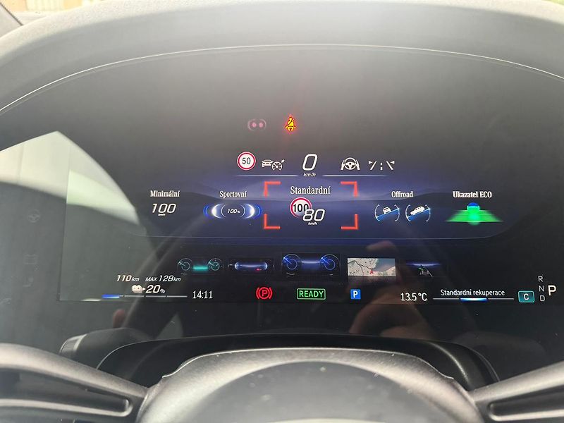 Mercedes-Benz EQS (2025) 500 4MATIC SUV - fotka 16 z 29