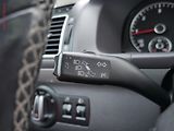 Volkswagen Touran (2012) 2.0 TDi, Comfortline - náhled 18