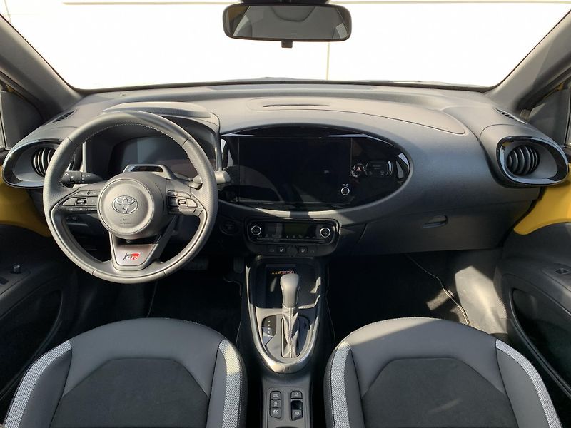 Toyota Aygo X GR SPORT 1,5 HEV AT - fotka 5 z 14
