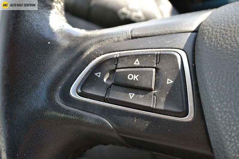 Ford Focus 1.6i - 77KW  TREND - fotka 28 z 39