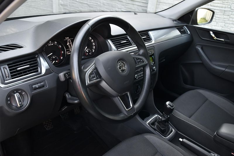 Škoda Rapid 1.2 TSi 6st,KLIMA,ČR,52 064KM - fotka 8 z 44