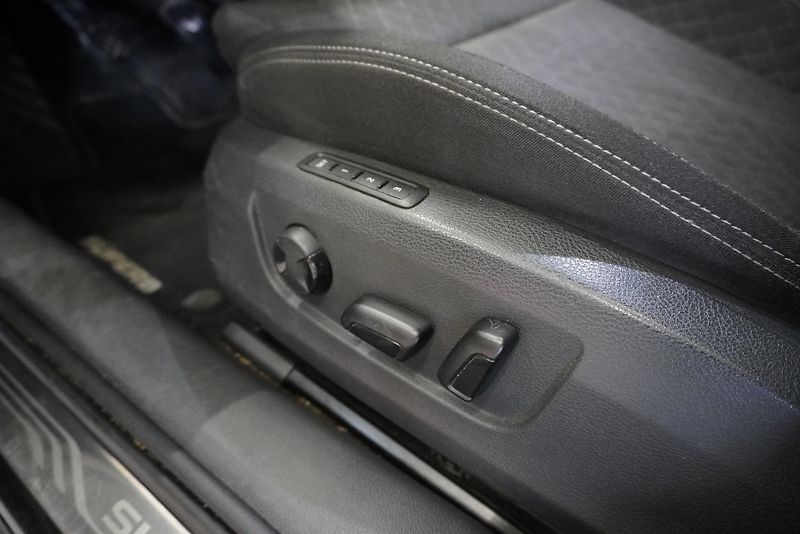 Škoda Superb 2,0 TDI 110kW - fotka 15 z 32