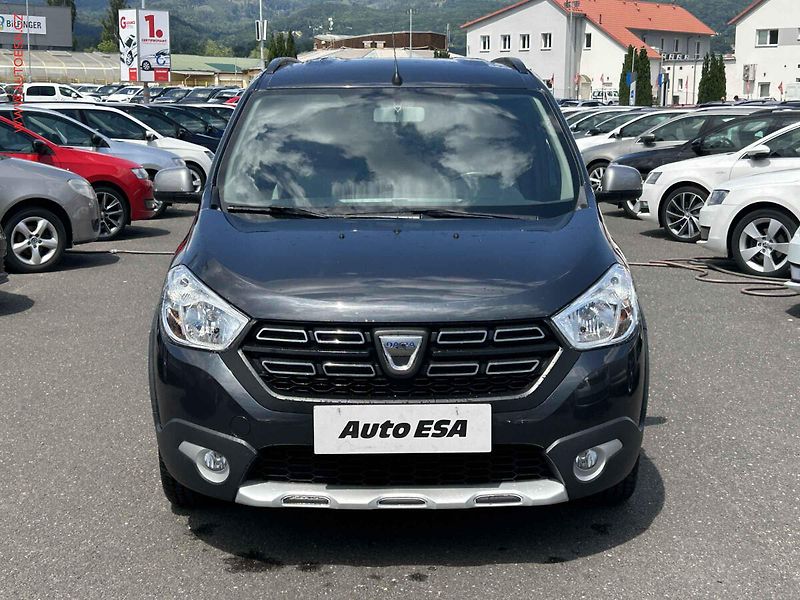 Dacia Lodgy (2021) 1.5DCi, 1.maj,ČR, Navi, AC - fotka 2 z 19