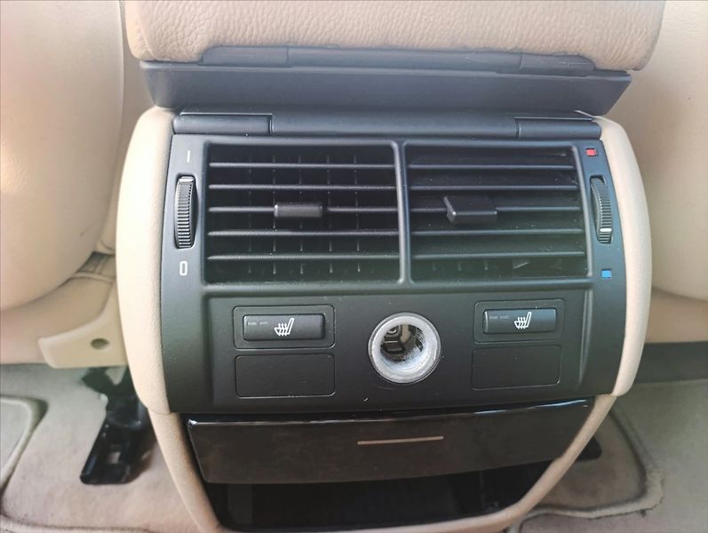 BMW X5 3,0 d 4x4 Automat Kůže Tažné - fotka 31 z 35