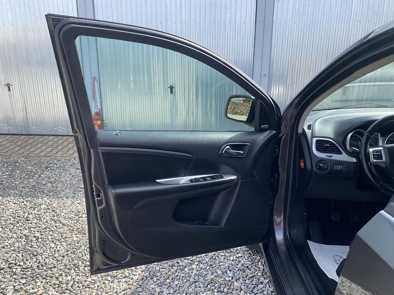 Fiat Freemont 2.0MJET 140PS MAN 7M 164000KM! - fotka 95 z 168