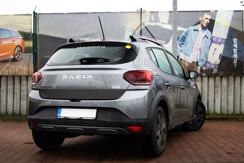 Dacia Sandero - fotka 5 z 19