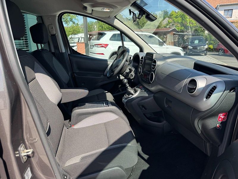 Peugeot Partner Tepee (2018) Outdoor 1.6 HDi 88kW - fotka 29 z 34