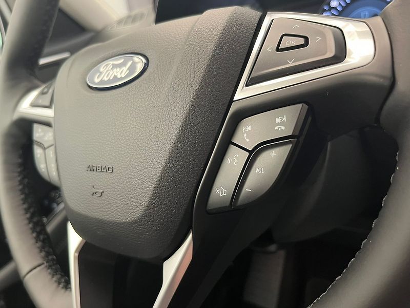 Ford Galaxy (2023) 2.5 HEV Titanium 7míst - fotka 14 z 69