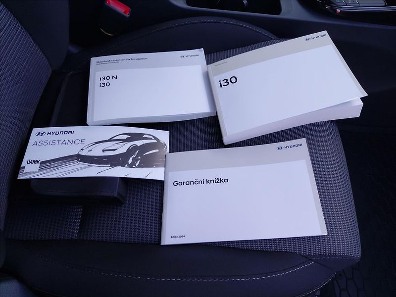 Hyundai i30 1,0   1.0 T-GDi Smart - fotka 19 z 20