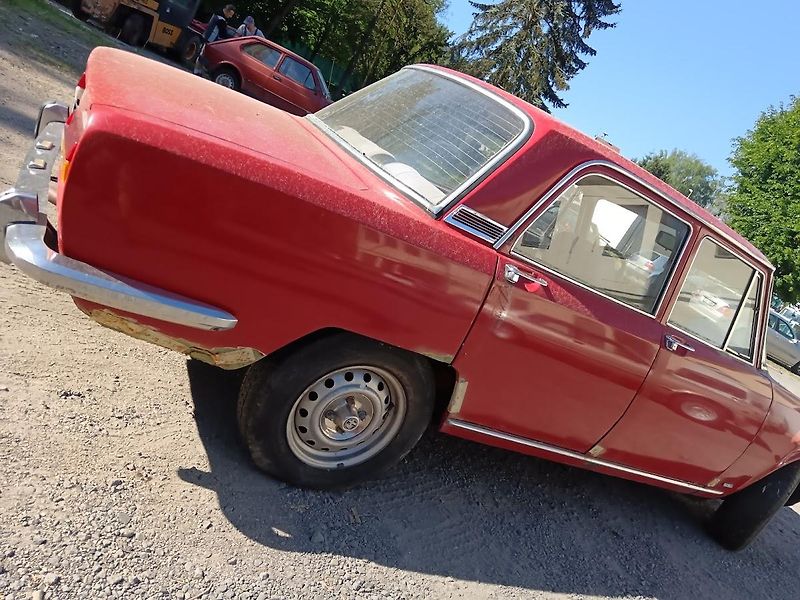 Alfa Romeo Ostatní (1973) Berlina 2000 - fotka 5 z 16