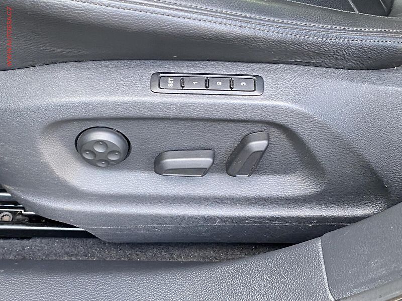 Seat Alhambra (2011) 2.0TDi, Style, DSG, bixen - fotka 12 z 21