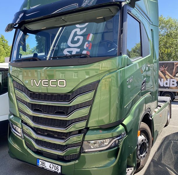 Iveco S-WAY AS440ST/FP, klima, spoilery - fotografie inzerátu
