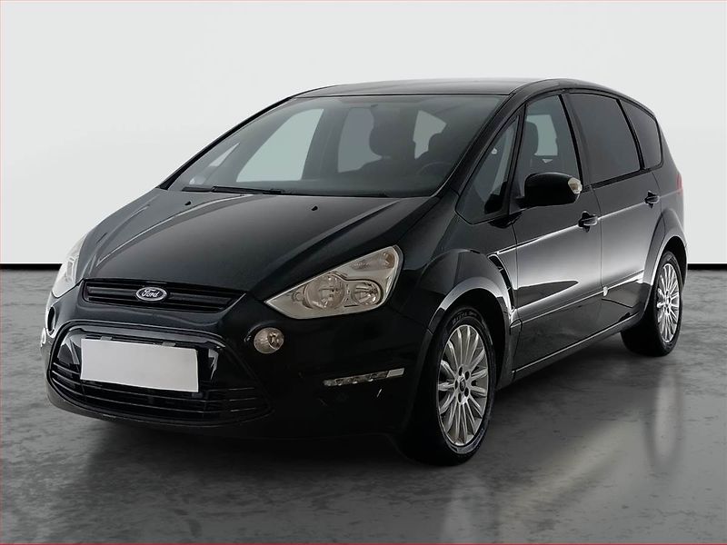 Ford S-MAX (2014) Titanium 2.0 TDCi, Navi - fotka 2 z 16