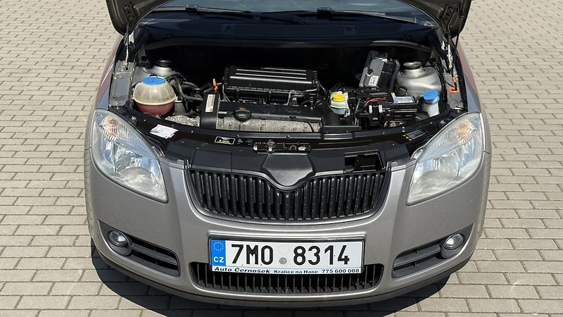 Škoda Fabia (2010) 1.4*16V*63kW*KLIMA*SERVIS* - fotka 11 z 16