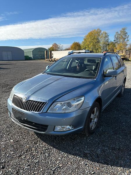 Škoda Octavia (2011) Škoda Octavia 2.0 TDI CR - fotografie inzerátu