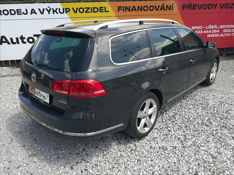 Volkswagen Passat 1,4 TSI CNG Ecofuel - fotka 3 z 20