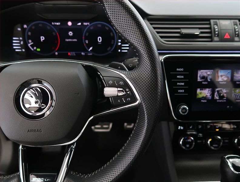 Škoda Superb (2023) Sportline 1.5 TSI, digi klima - fotka 24 z 31