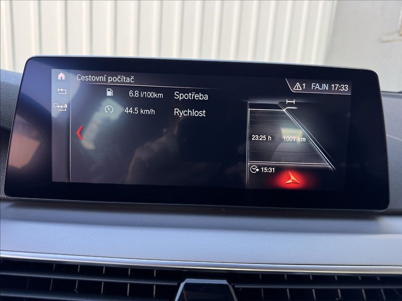BMW Řada 5 3,0 d,xDrive,195kW,2.maj.,ČR - fotka 38 z 50