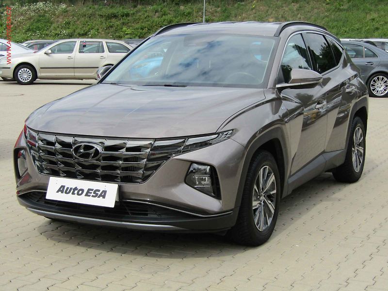 Hyundai Tucson (2022) 1.6i, AC, LED, navi - fotka 3 z 19