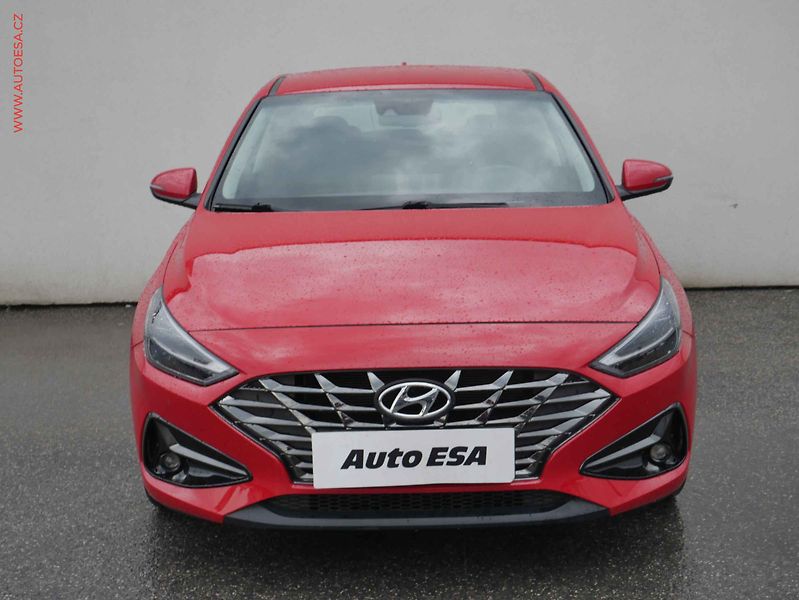 Hyundai i30 (2022) 1.5DPi, 1.maj,ČR, servis - fotka 2 z 16