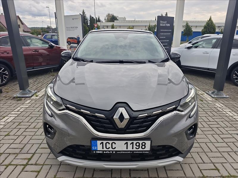 Renault Captur 1,3 TCe140  Techno - fotka 9 z 21