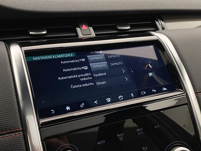Land Rover Discovery Sport P200 SE AWD AUT CZ REZERVACE - fotka 38 z 39
