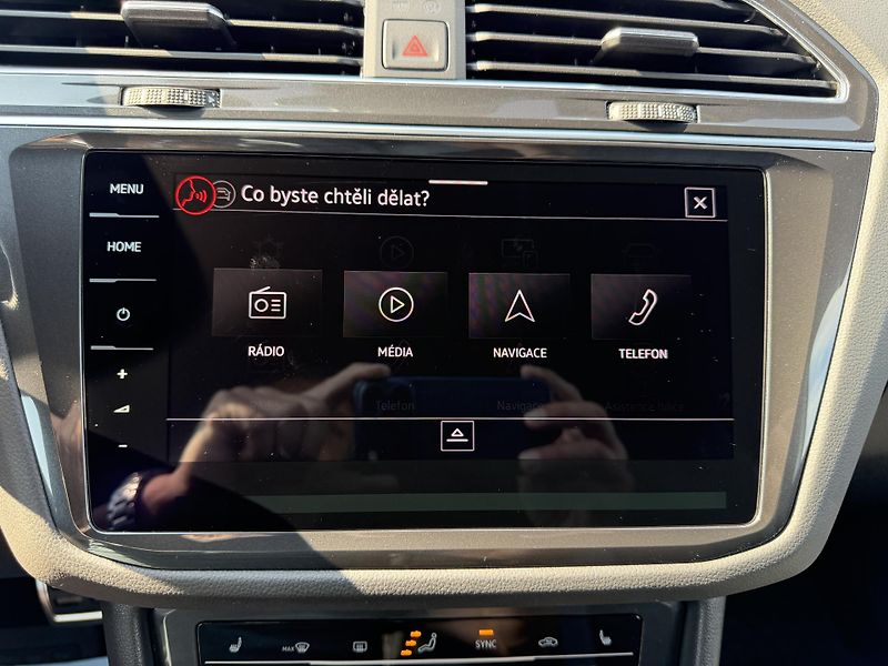 Volkswagen Tiguan R-Line 2,0 TSi/180kW 4x4 DSG - fotka 53 z 114