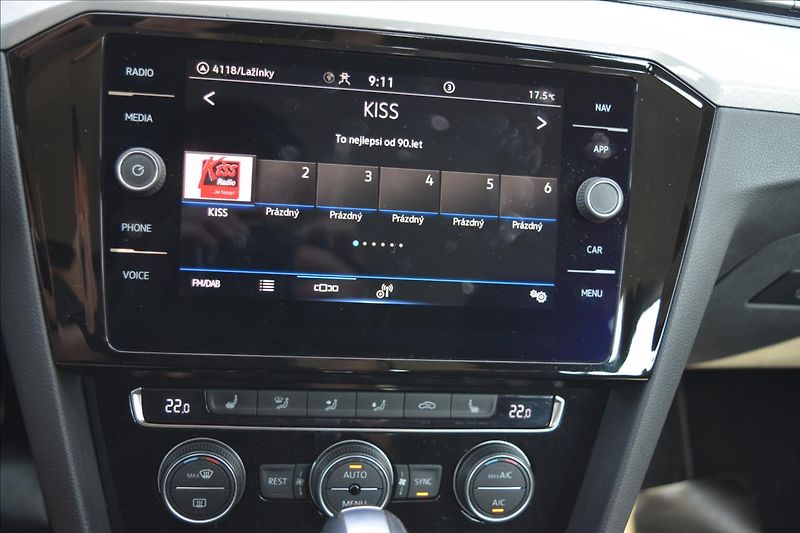 Volkswagen Passat 2,0 TDI 110KW LED MATRIX DSG - fotka 43 z 49