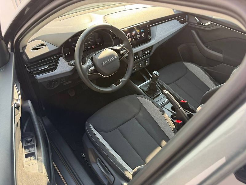 Škoda Scala Selection 1,0 TSI 85 kW 6° MP - fotka 8 z 32
