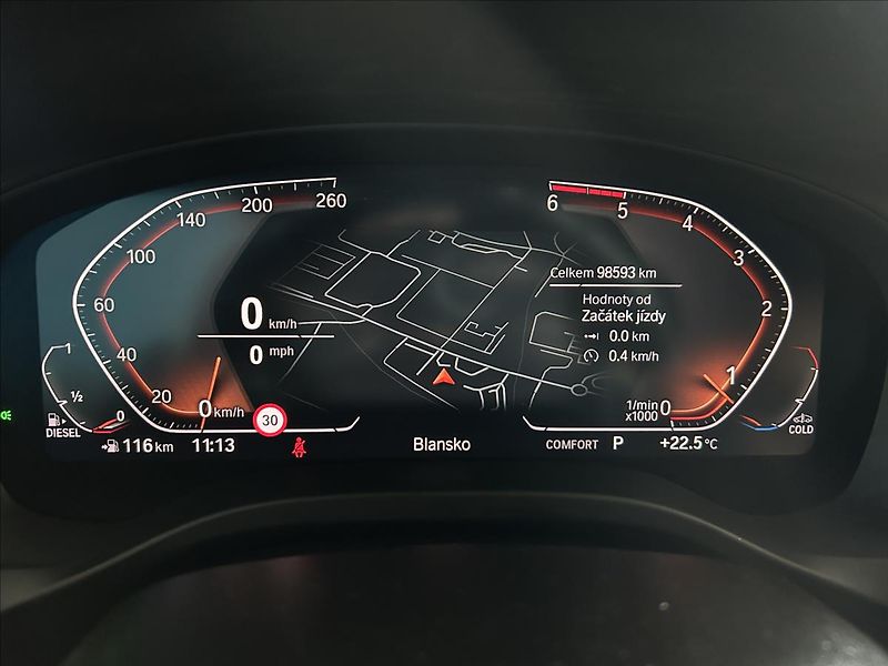 BMW X4 2,0   xDrive,ČR,M-PAKET,SERVIS - fotka 17 z 38